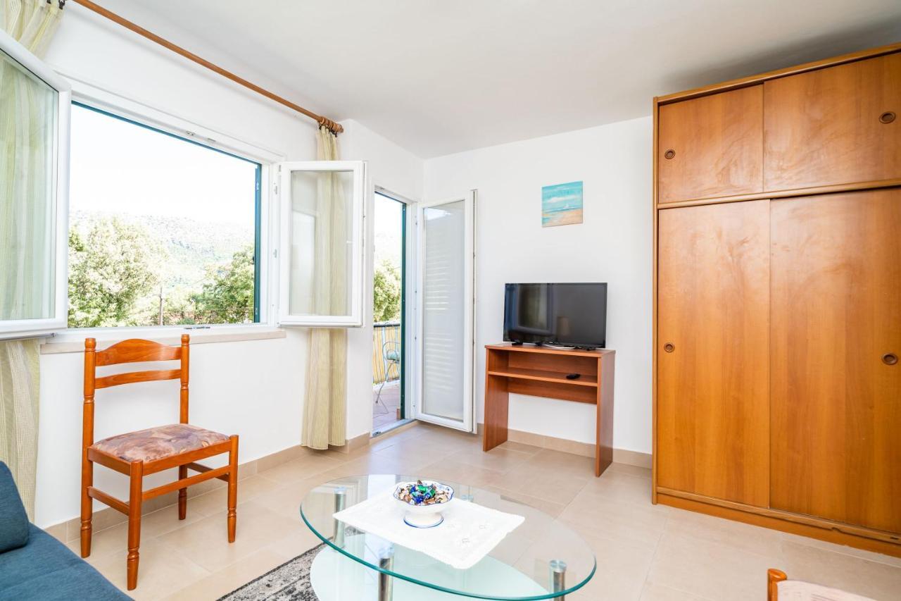 Apartments Lidija Затон Экстерьер фото