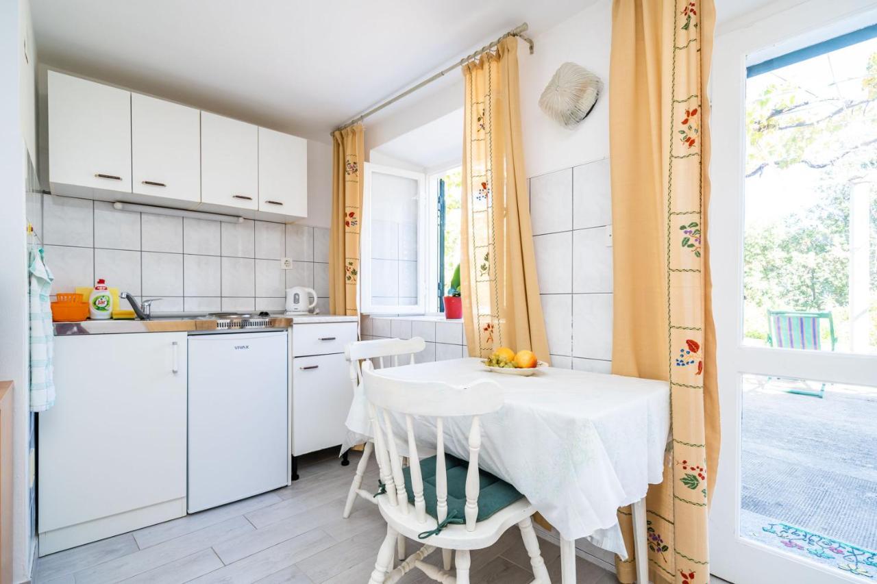 Apartments Lidija Затон Экстерьер фото