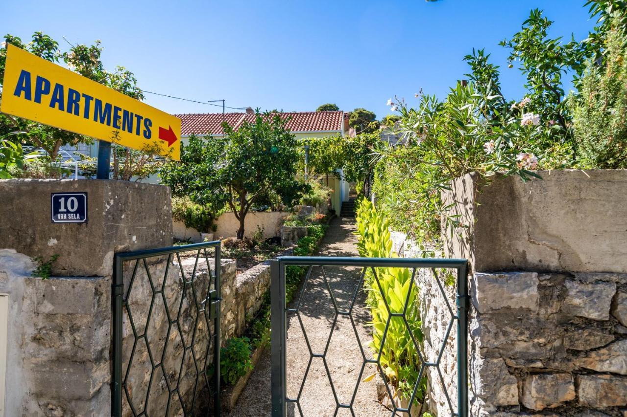 Apartments Lidija Затон Экстерьер фото